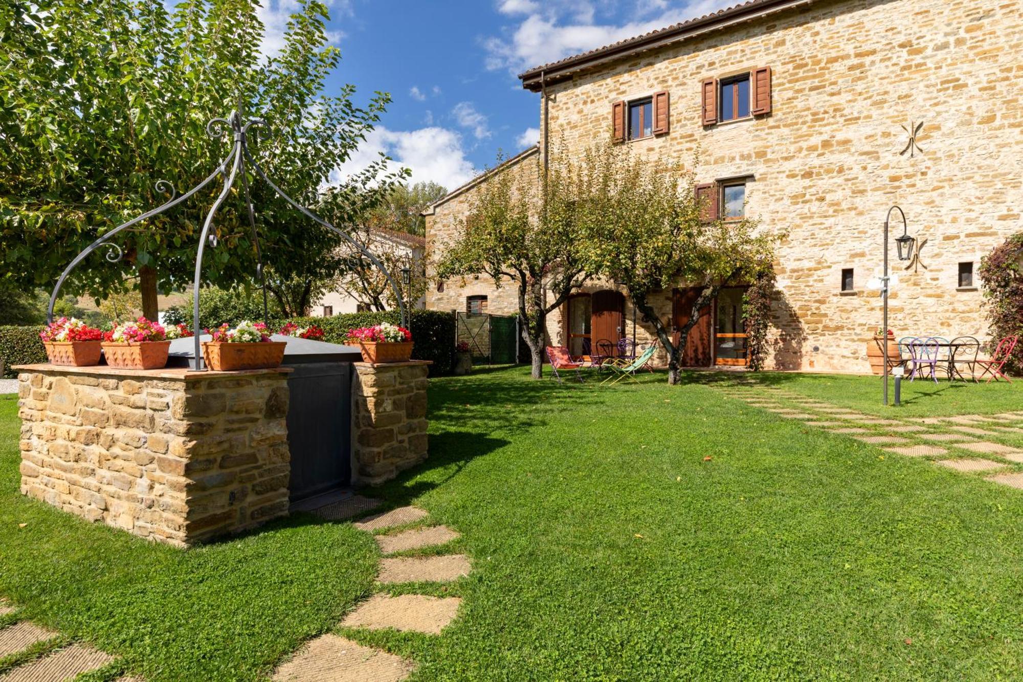 Agriturismo I Gelsi Di Santa Cristina Gubbio Exterior foto